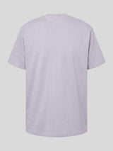 Rückansicht eines oversized Kaulitz Hills T-Shirts in Helllila ohne Aufdruck.